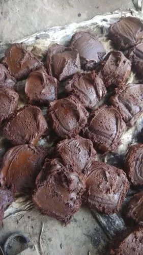 Gud Raskat (Jaggery Molasses Cake)